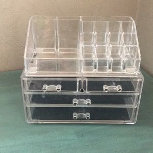 Acrylic make up organizer